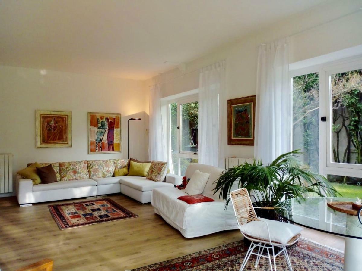 Villa Alice Lesa Exterior photo
