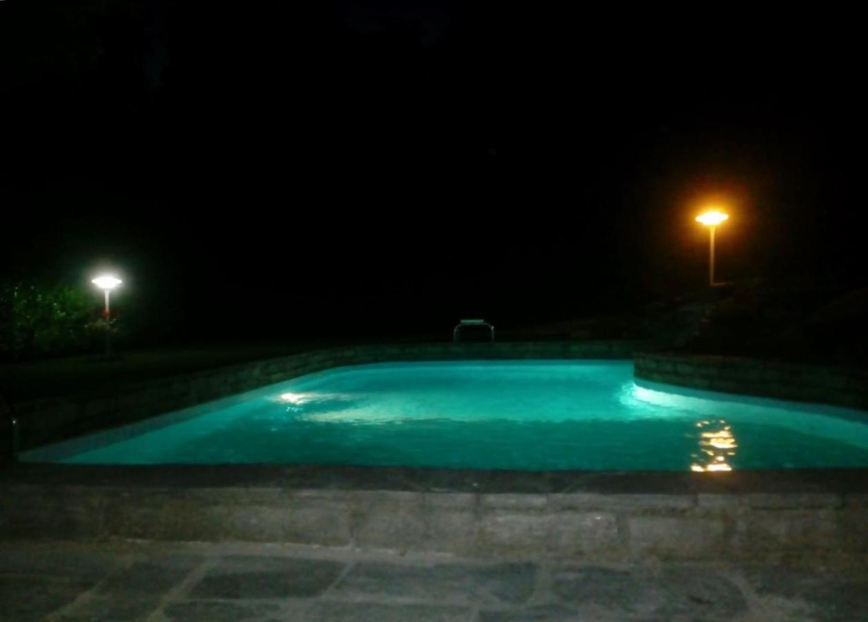 Villa Alice Lesa Exterior photo